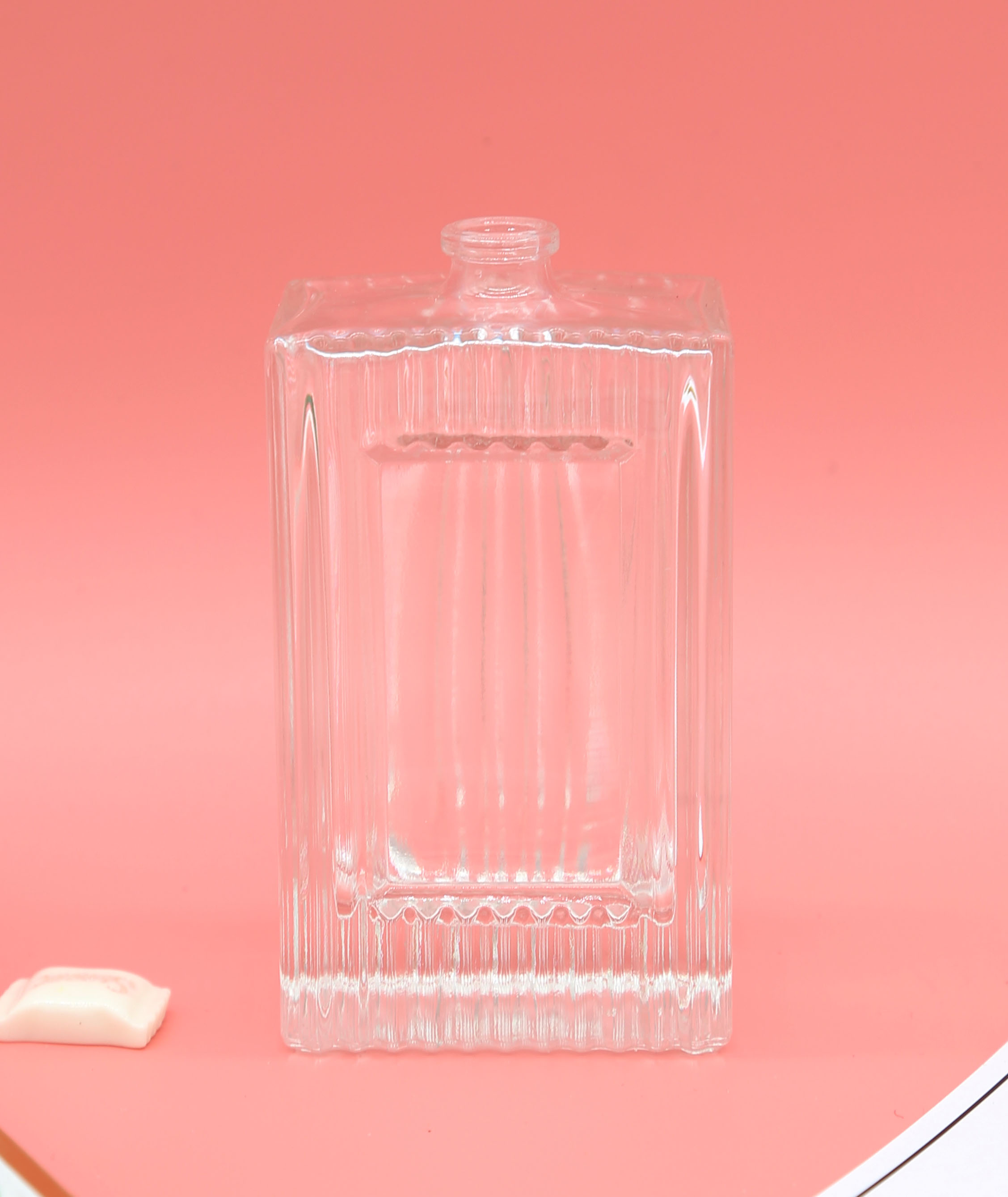 45KPCS READY TO GO: GB-470 100ML Heavy Stripe Rectangular bottle 100ml with frame.